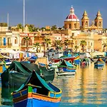Splendid Seaside Retreat On Spinola Bay *