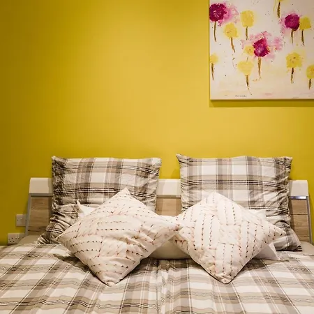 Splendid Seaside Retreat On Spinola Bay شقة *