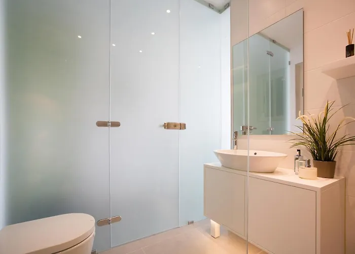 Splendid Seaside Retreat On Spinola Bay Saint Julian's