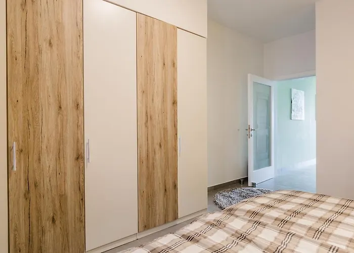 Daire Splendid Seaside Retreat On Spinola Bay Saint Julian's