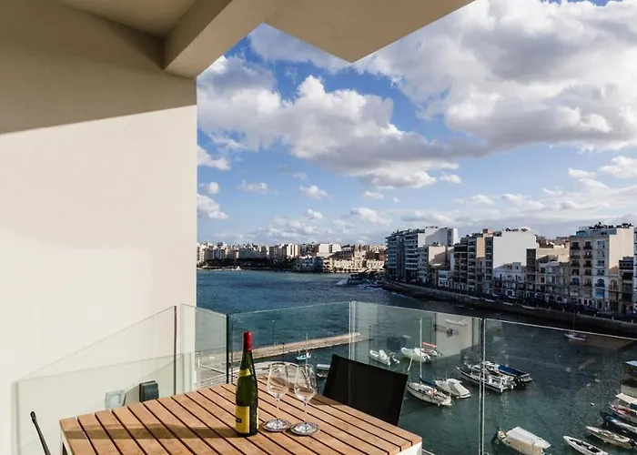 Splendid Seaside Retreat On Spinola Bay Daire *