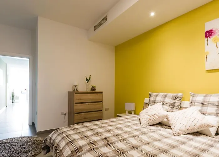 Daire Splendid Seaside Retreat On Spinola Bay Saint Julian's