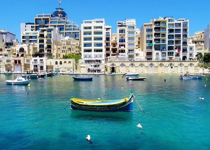 Splendid Seaside Retreat On Spinola Bay Daire
