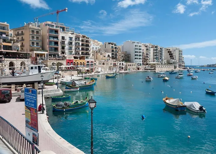 Splendid Seaside Retreat On Spinola Bay Daire Saint Julian's